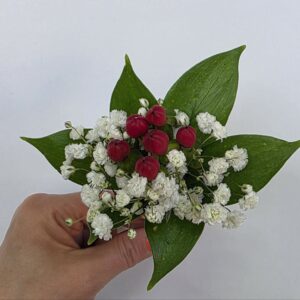 Бутоньерка "Вдохновение в деталях"