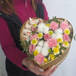 Композиция в коробке "Сладость"