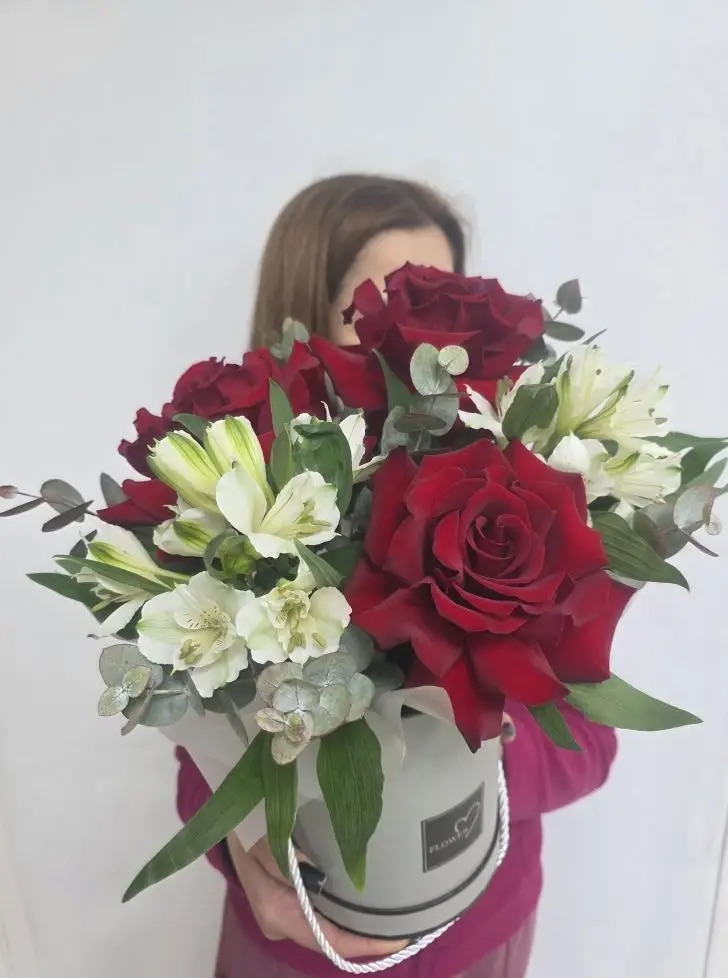 Композиция в коробке 