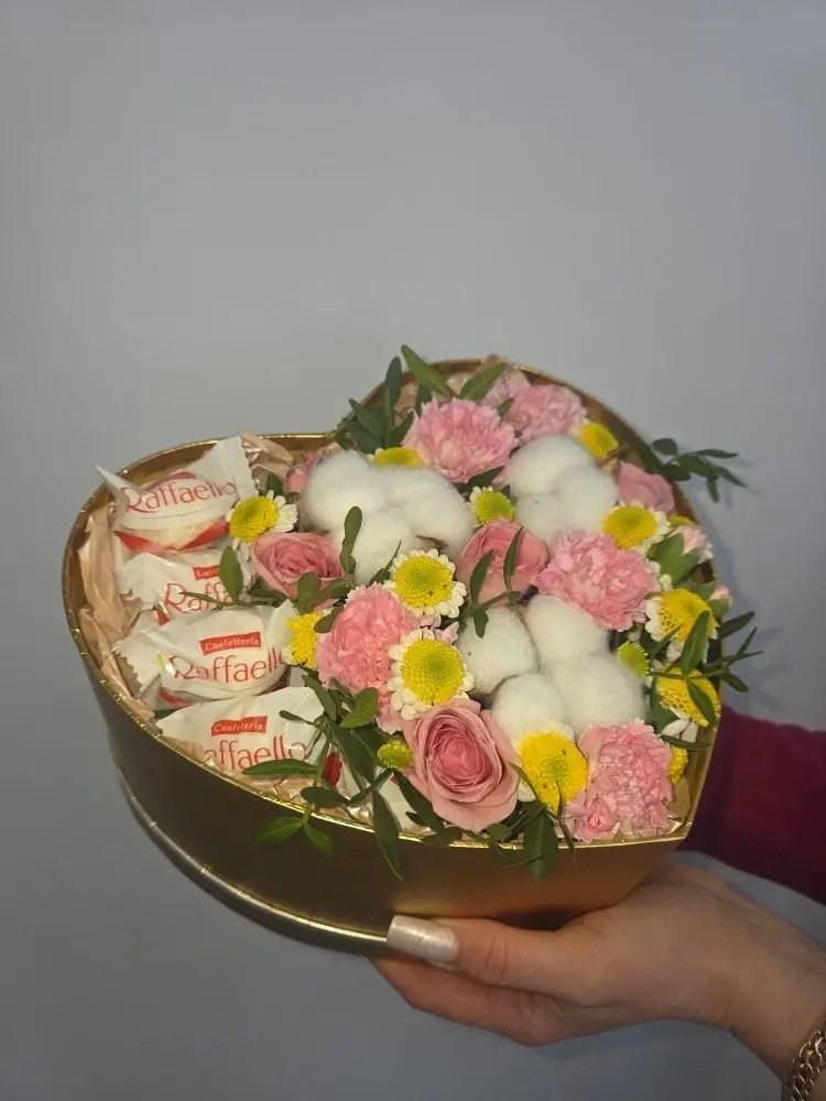 Композиция в коробке 